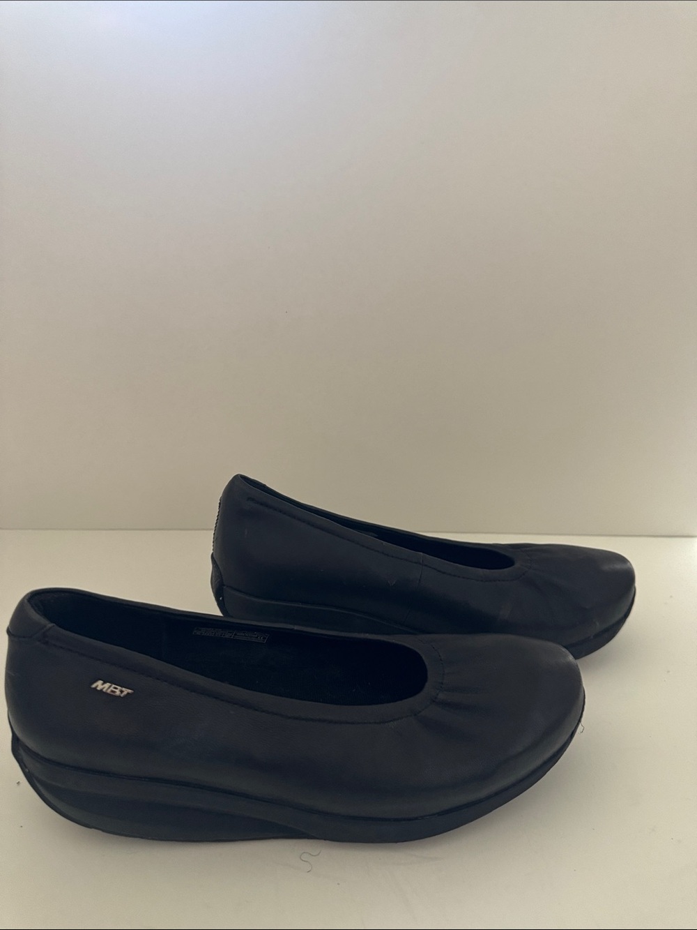 MBT Black Women's Supportive Ballet Flats